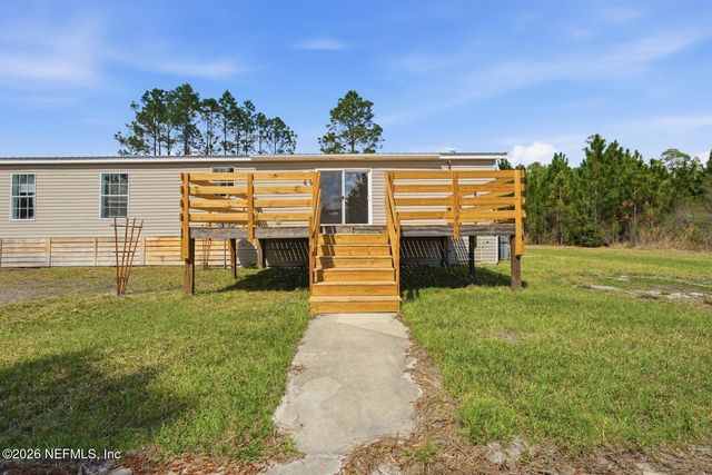 299 CAYENNE Street, Interlachen, FL 32148