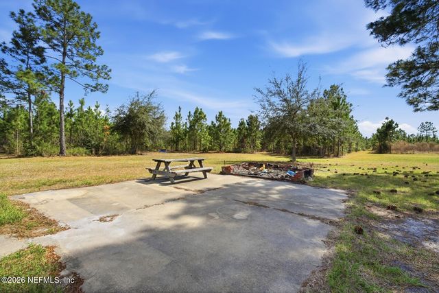 299 CAYENNE Street, Interlachen, FL 32148