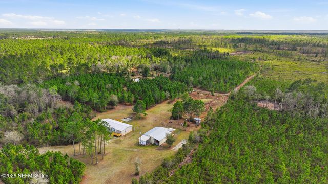 299 CAYENNE Street, Interlachen, FL 32148