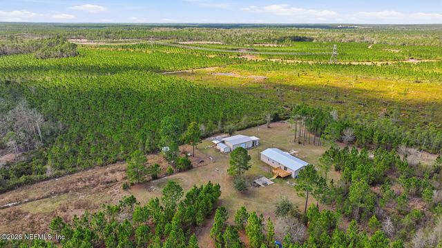 299 CAYENNE Street, Interlachen, FL 32148