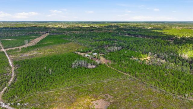 299 CAYENNE Street, Interlachen, FL 32148