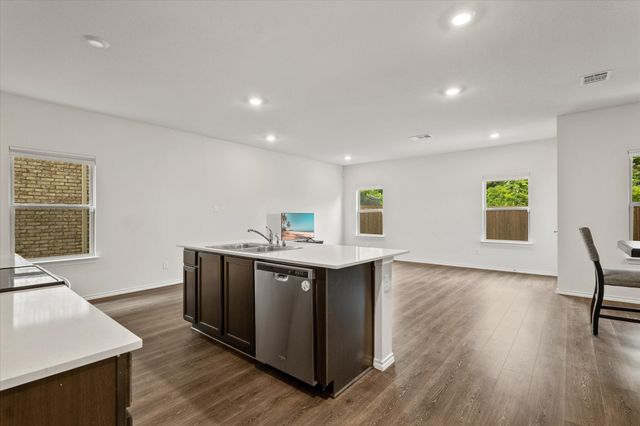 1116 Old Oaks Drive, Forney, TX 75126