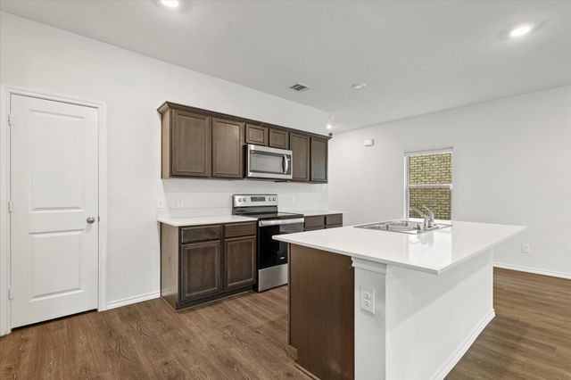 1116 Old Oaks Drive, Forney, TX 75126