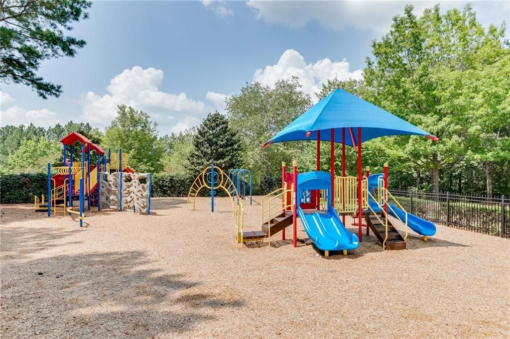 Image 20 of property listing at 5360 Heron Bay Boulevard, Locust Grove, GA 30248