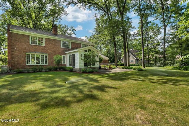 30 Longwood Drive, Saratoga Springs, NY 12866