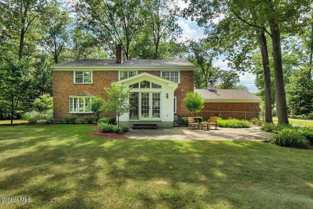 30 Longwood Drive, Saratoga Springs, NY 12866