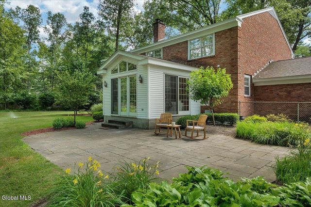 30 Longwood Drive, Saratoga Springs, NY 12866