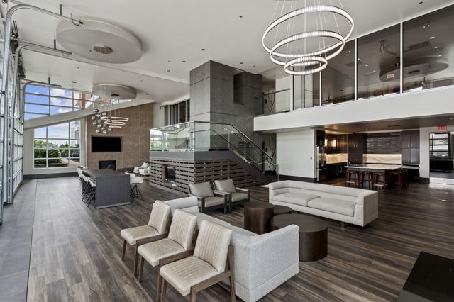 600 12th Ave S Apt 313, Nashville, TN 37203