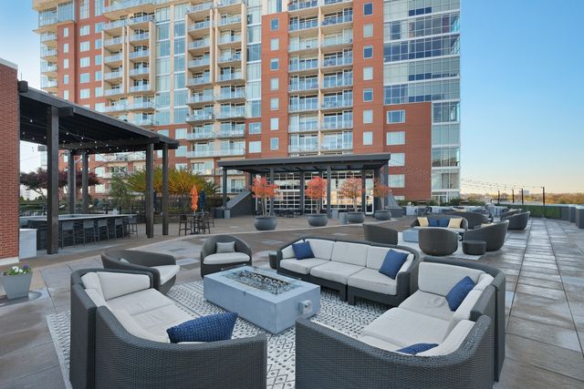 600 12th Ave S Apt 313, Nashville, TN 37203