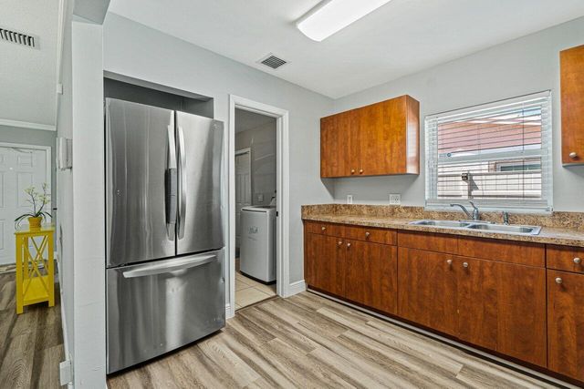 1250 SW 6th Avenue, Deerfield Beach, FL 33441