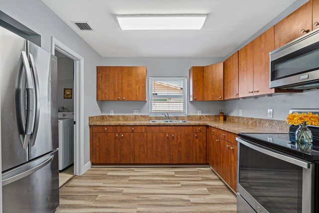 1250 SW 6th Avenue, Deerfield Beach, FL 33441