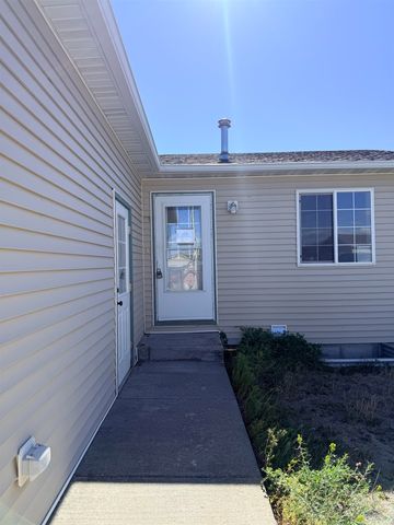 1206 Blue Water Ct, Cody, WY 82414 property photo