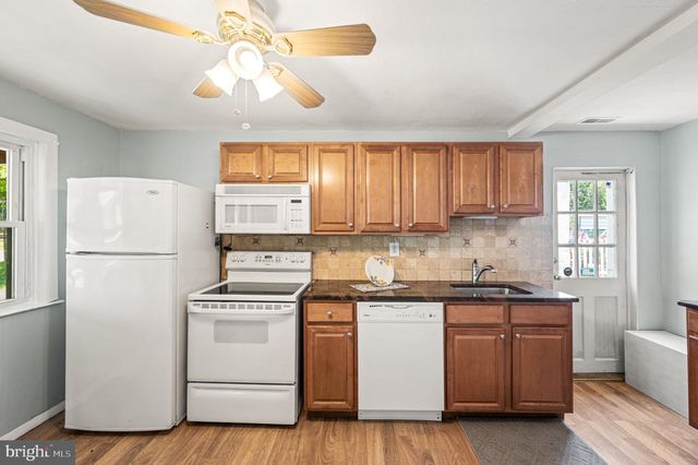 93 FLORENCE AVE, Aston, PA 19014