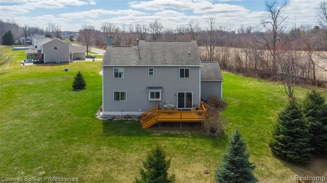 9283 Betsie Drive, Grand Blanc, MI 48439