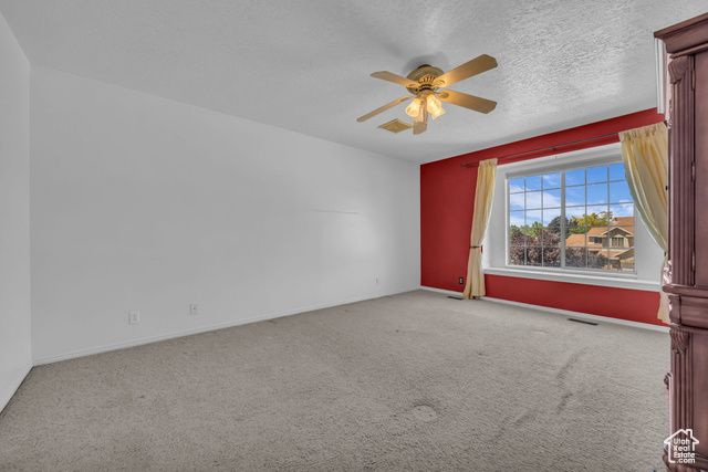1092 N 250 E, Layton, UT 84041