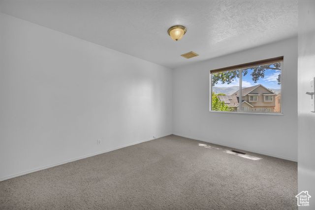 1092 N 250 E, Layton, UT 84041