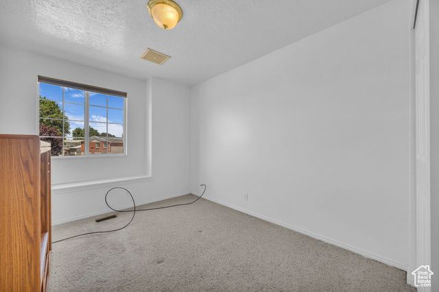 1092 N 250 E, Layton, UT 84041