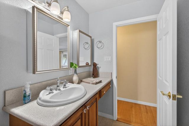 3167 Baseline Rd, Roseville, CA 95747