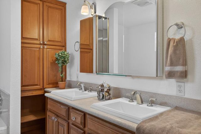 3167 Baseline Rd, Roseville, CA 95747