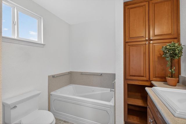 3167 Baseline Rd, Roseville, CA 95747