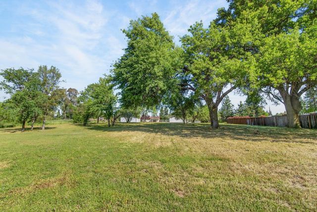 3167 Baseline Rd, Roseville, CA 95747