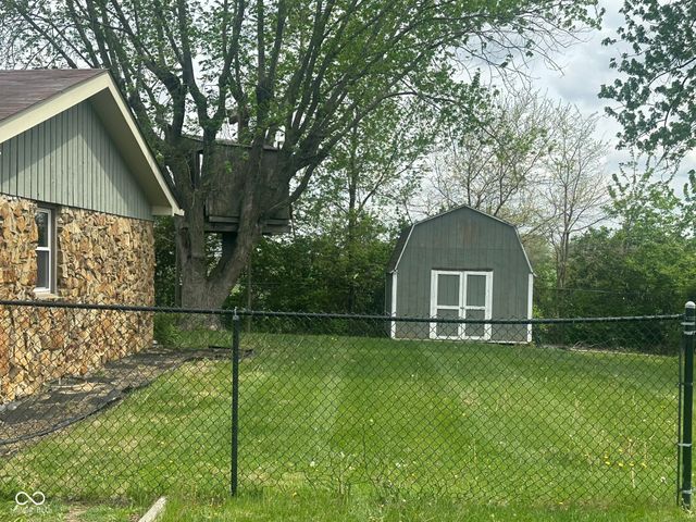 1639 N Buck Creek Road, Greenfield, IN 46140