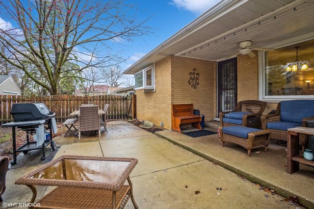 144 S Greenwood Avenue, Palatine, IL 60074