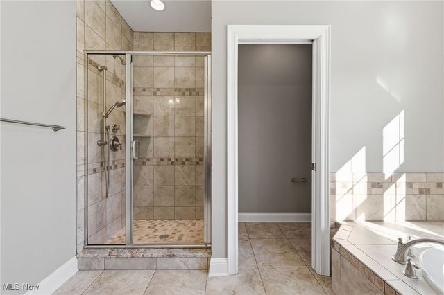 14390 Lexington Lane, Novelty, OH 44072