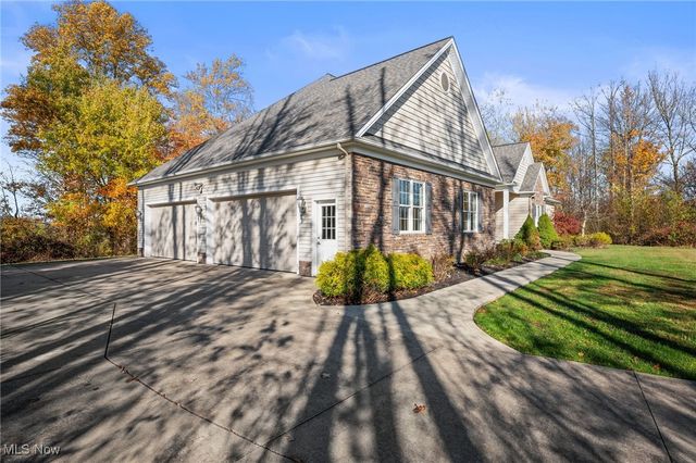 14390 Lexington Lane, Novelty, OH 44072