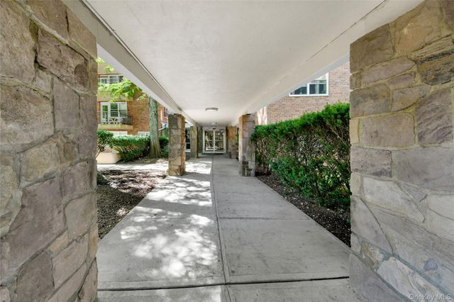 40 S Cole Avenue 1H, Spring Valley, NY 10977