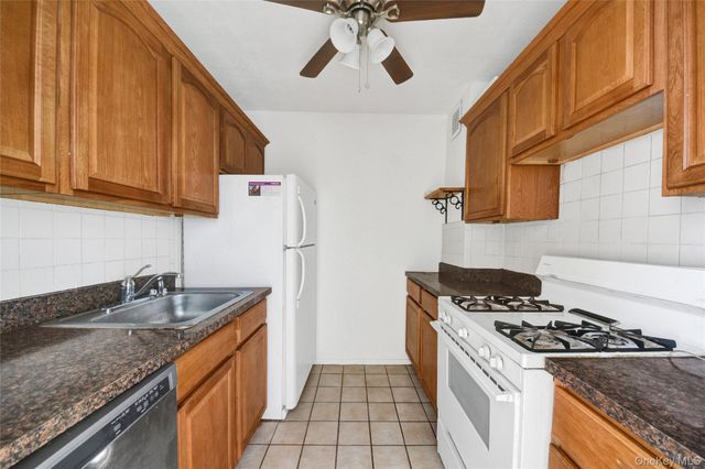 40 S Cole Avenue 1H, Spring Valley, NY 10977