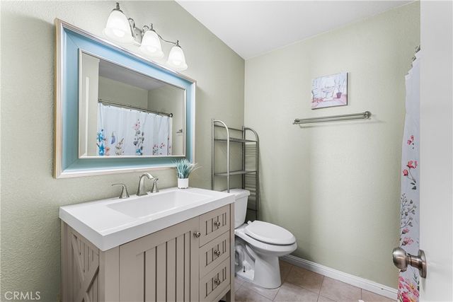 37061 29th E, Palmdale, CA 93550