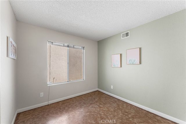 37061 29th E, Palmdale, CA 93550
