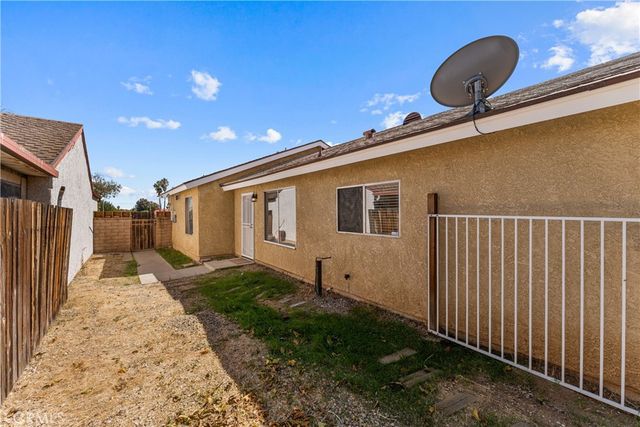 37061 29th E, Palmdale, CA 93550