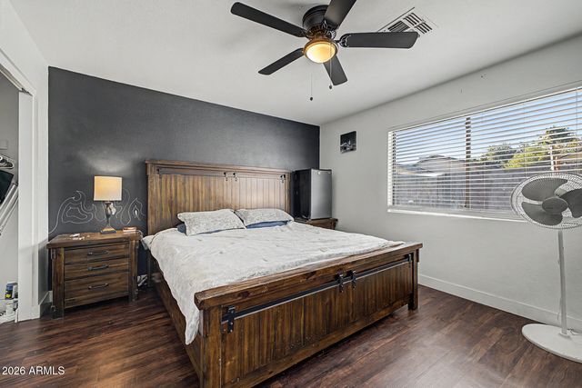 8534 W MARIPOSA Drive, Phoenix, AZ 85037