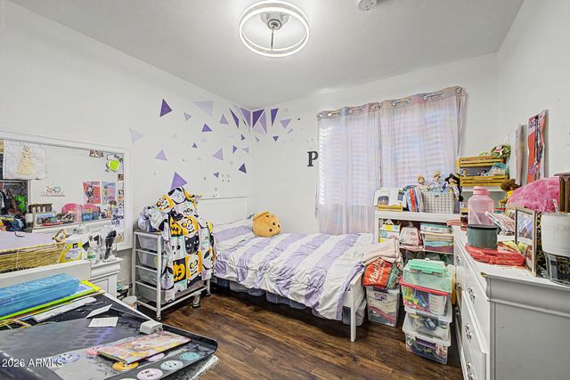 8534 W MARIPOSA Drive, Phoenix, AZ 85037