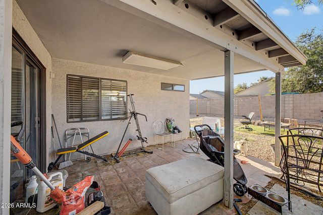 8534 W MARIPOSA Drive, Phoenix, AZ 85037