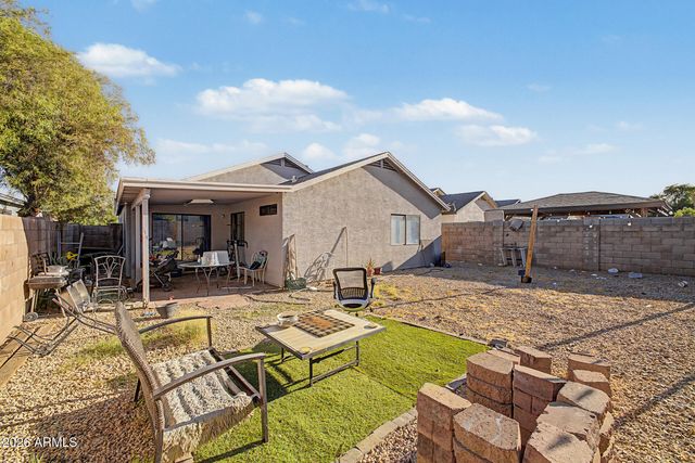 8534 W MARIPOSA Drive, Phoenix, AZ 85037