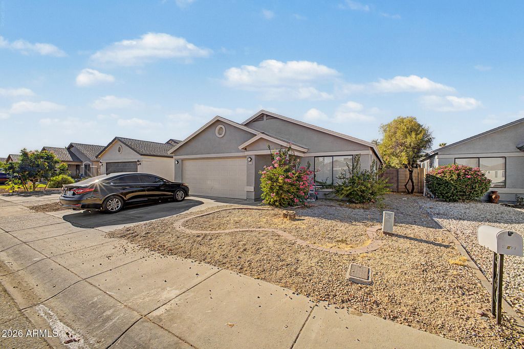8534 W MARIPOSA Drive, Phoenix, AZ 85037 — photo 2