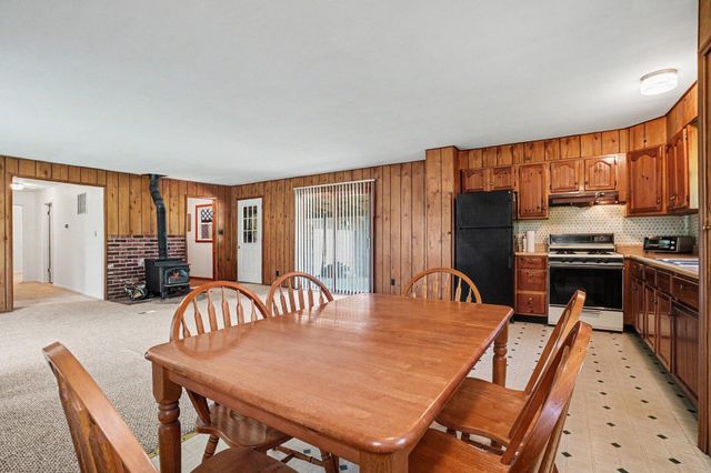 47920 42nd Street, Paw Paw, MI 49079
