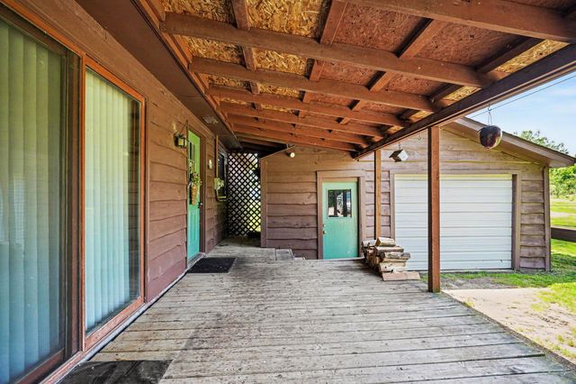 47920 42nd Street, Paw Paw, MI 49079