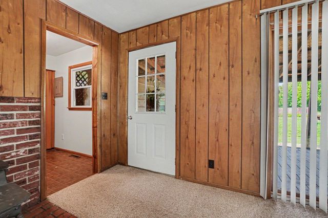 47920 42nd Street, Paw Paw, MI 49079