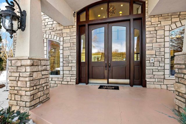 2101 Timberwood Drive, Chanhassen, MN 55317