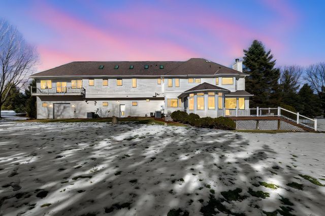 2101 Timberwood Drive, Chanhassen, MN 55317