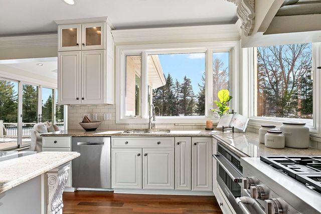 2101 Timberwood Drive, Chanhassen, MN 55317