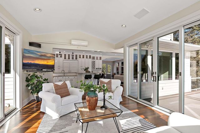 2101 Timberwood Drive, Chanhassen, MN 55317