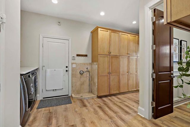 2101 Timberwood Drive, Chanhassen, MN 55317