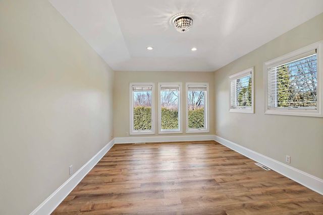 2101 Timberwood Drive, Chanhassen, MN 55317