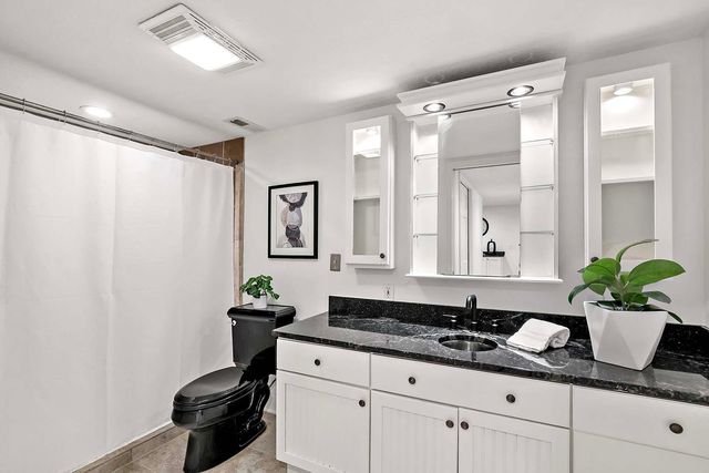 2101 Timberwood Drive, Chanhassen, MN 55317