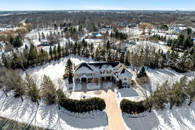 2101 Timberwood Drive, Chanhassen, MN 55317